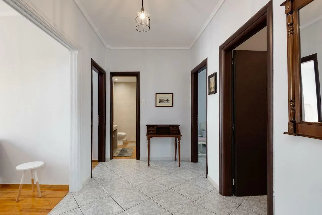 Upscale And Spacious 3Br Home Thessaloníki 0*,  Grækenland