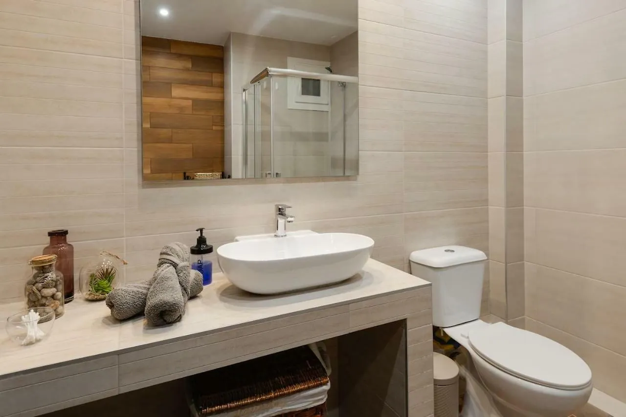 Upscale And Spacious 3Br Home Szaloniki